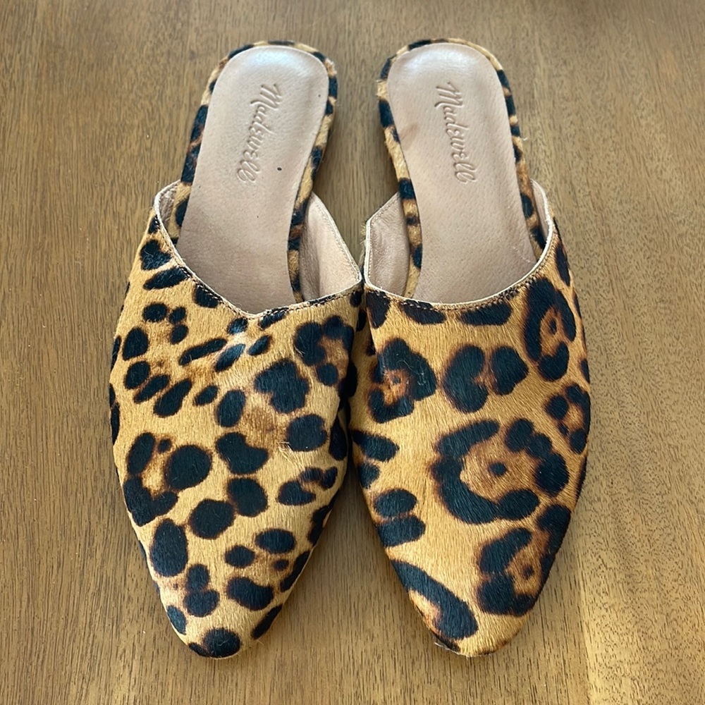 Adorable cheetah print Madewell Mules